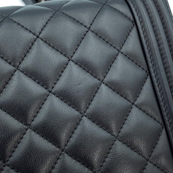 シャネル チェーンショルダーバッグ ボーイシャネル ラムスキン AS0130 CHANEL バッグ 黒