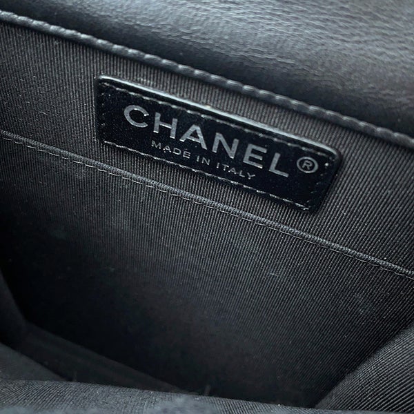 シャネル チェーンショルダーバッグ ボーイシャネル ラムスキン AS0130 CHANEL バッグ 黒