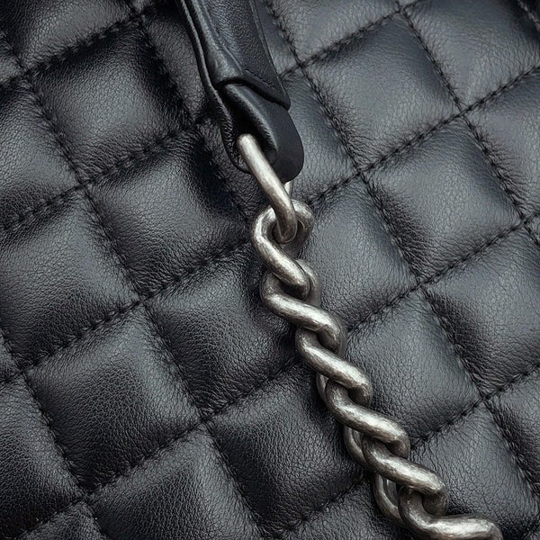 シャネル チェーンショルダーバッグ ボーイシャネル ラムスキン AS0130 CHANEL バッグ 黒