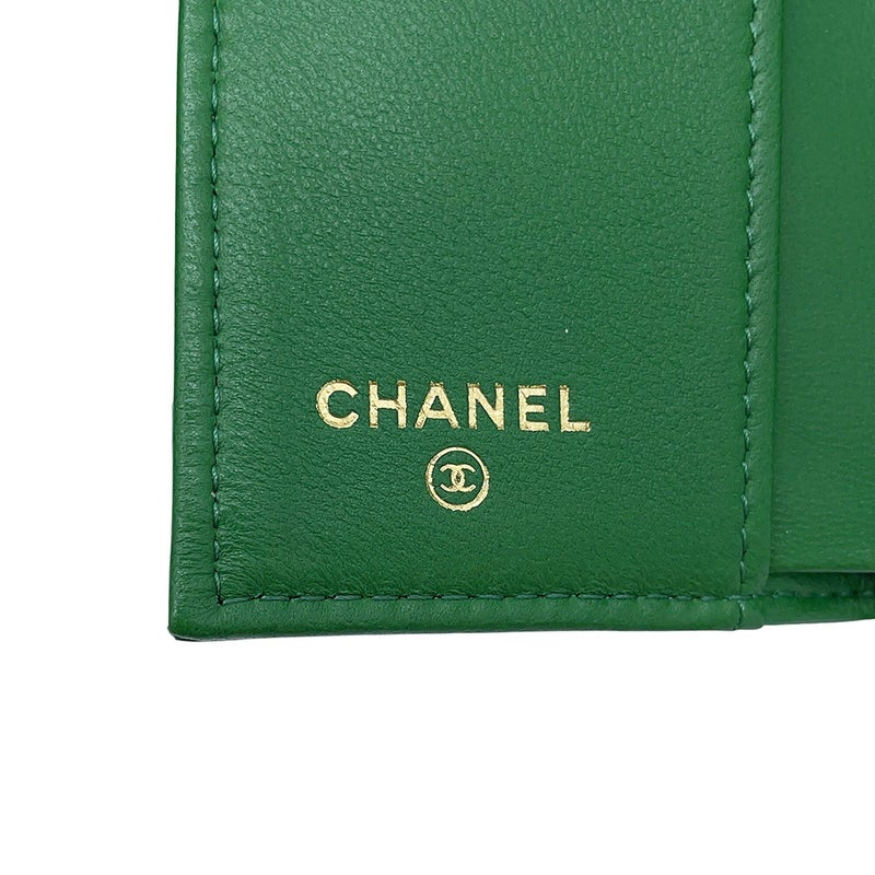 シャネル 三つ折り財布 マトラッセ ココマーク クラシック スモール フラップ ウォレット AP0230 CHANEL 財布