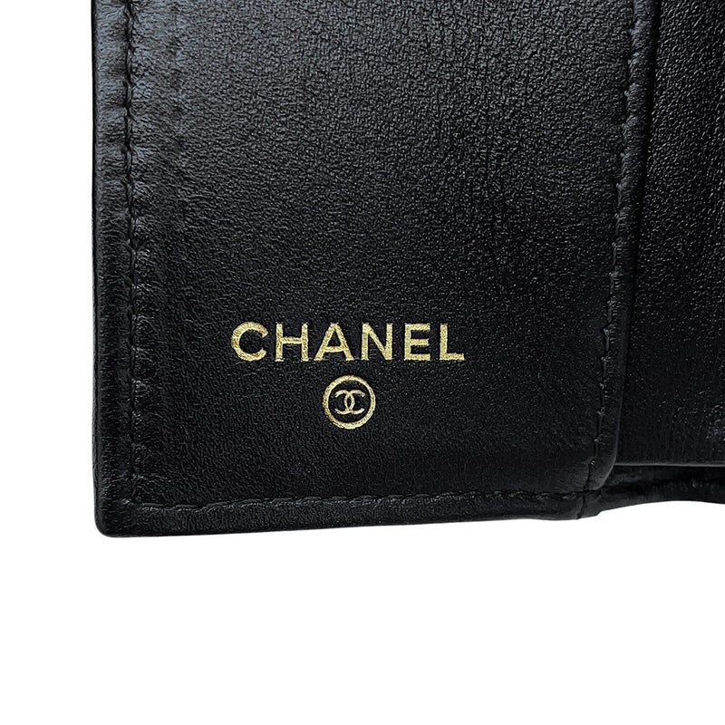 シャネル 三つ折り財布 マトラッセ ココマーク スモール フラップ ウォレット ラムスキン AP4951 CHANEL 黒