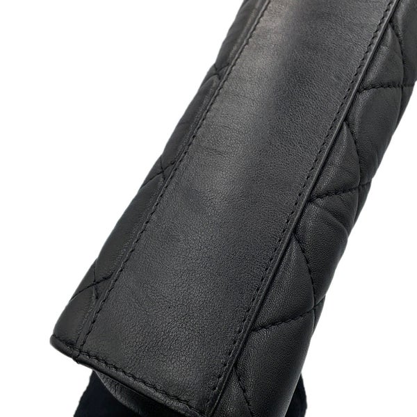 シャネル チェーンショルダーバッグ マトラッセ トップハンドル クランプルラムスキン AS2478 CHANEL 2way 黒