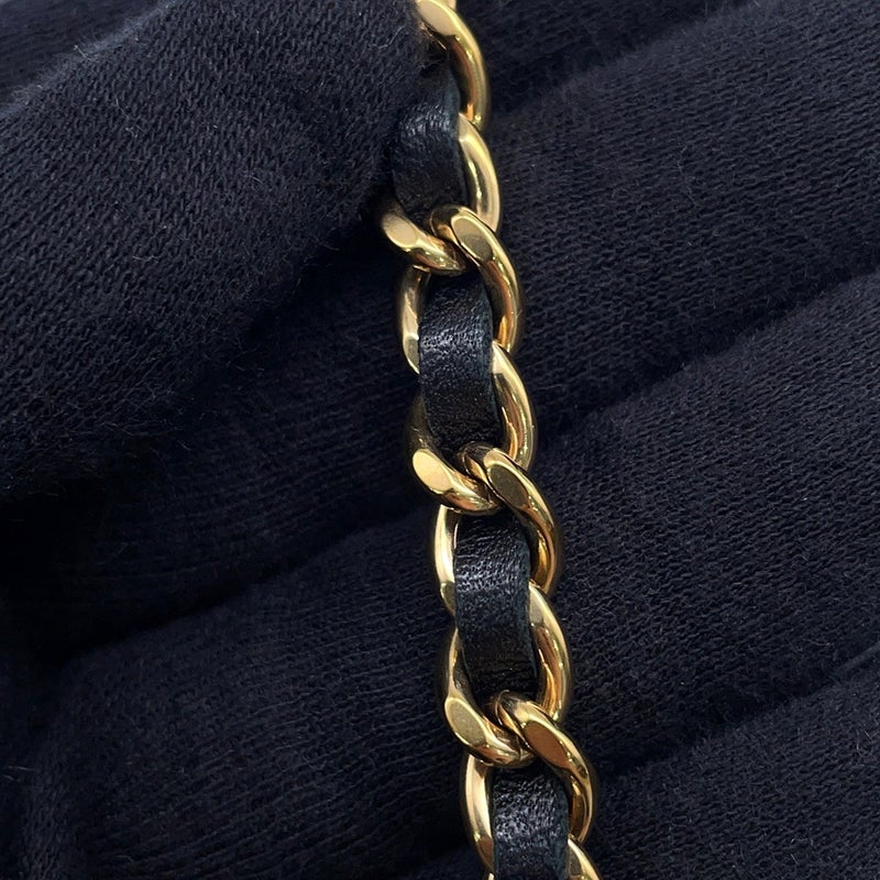 シャネル チェーンウォレット クラシック マトラッセ ココマーク ラムスキン AP0250 CHANEL 財布 ブラック 黒