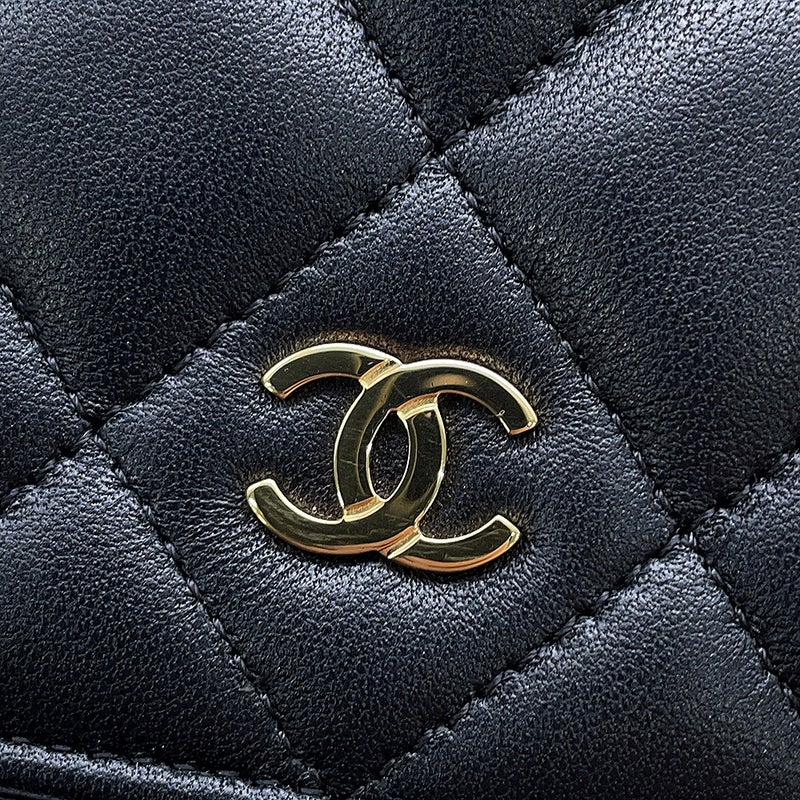 シャネル チェーンウォレット クラシック マトラッセ ココマーク ラムスキン AP0250 CHANEL 財布 ブラック 黒