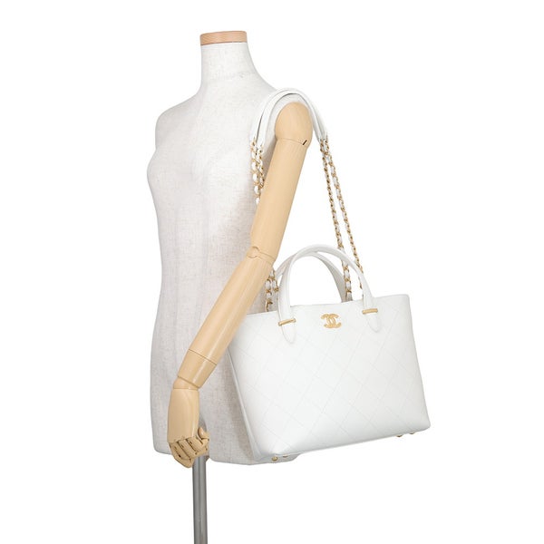 シャネル トートバッグ マトラッセ ココマーク キャビアスキン AS5777 CHANEL 2wayショルダーバッグ 白