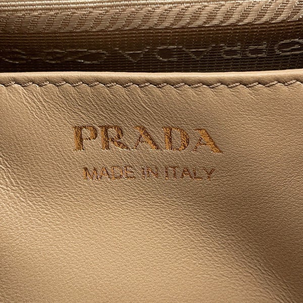 プラダ ショルダーバッグ リボンモチーフ トライアングルロゴ Re-Nylon ナイロン レザー 1BH166 PRADA