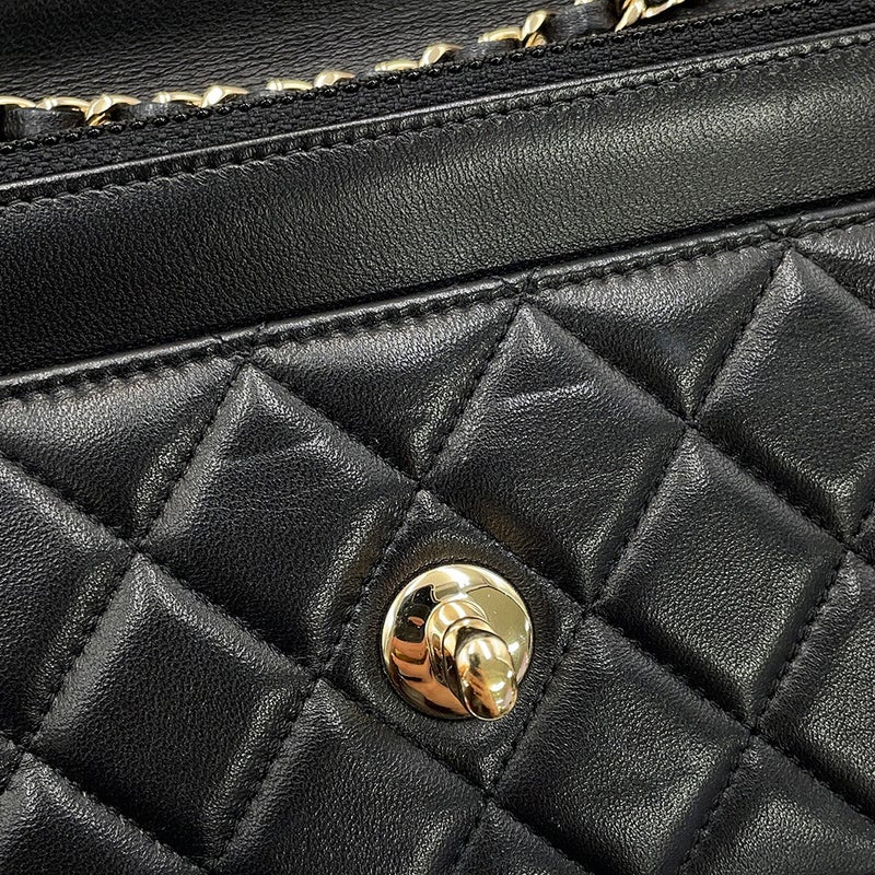 シャネル チェーンウォレット トレンディCC マトラッセ ココマーク ラムスキン AP4184 CHANEL 財布 黒