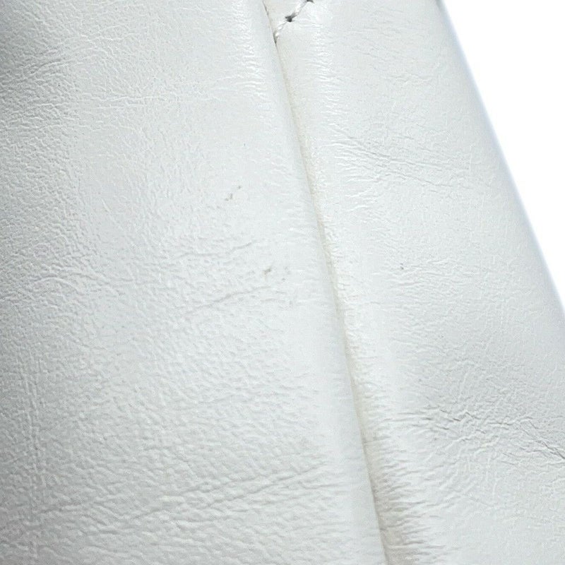 シャネル ハンドバッグ CHANEL 22 ミニ ココマーク シャイニーカーフレザー AS3980 CHANEL 2wayショルダーバッグ 白