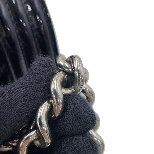 シャネル チェーンショルダーバッグ ココマーク マトラッセ ボーイシャネル パテント A67086 CHANEL 黒