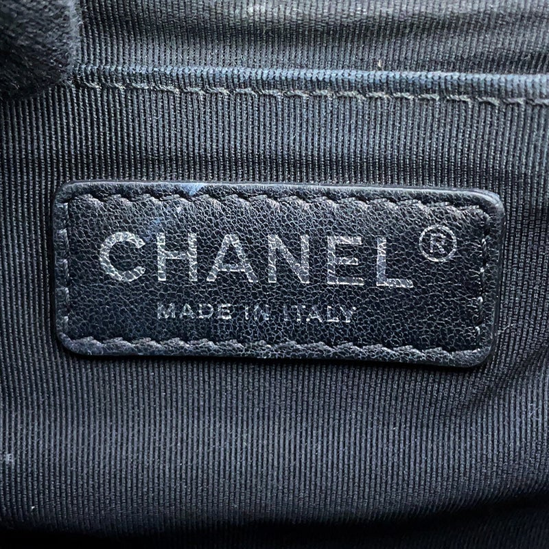 シャネル チェーンショルダーバッグ ココマーク マトラッセ ボーイシャネル パテント A67086 CHANEL 黒