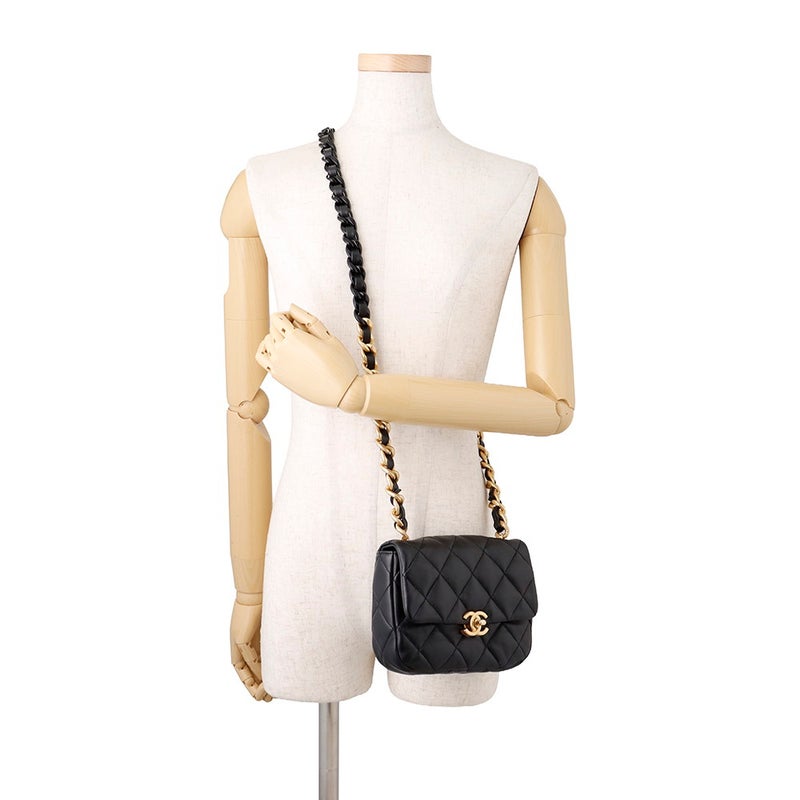 シャネル チェーンショルダーバッグ ミニマトラッセ ココマーク ラムスキン AS3205 CHANEL 黒