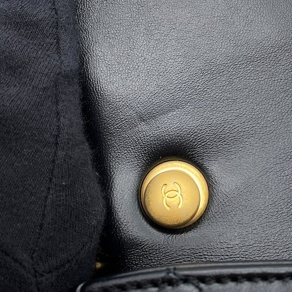 シャネル チェーンショルダーバッグ ミニマトラッセ ココマーク ラムスキン AS3205 CHANEL 黒