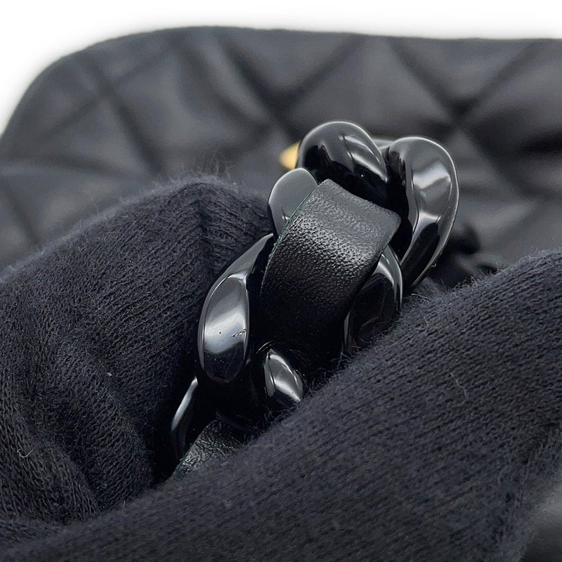 シャネル チェーンショルダーバッグ ミニマトラッセ ココマーク ラムスキン AS3205 CHANEL 黒