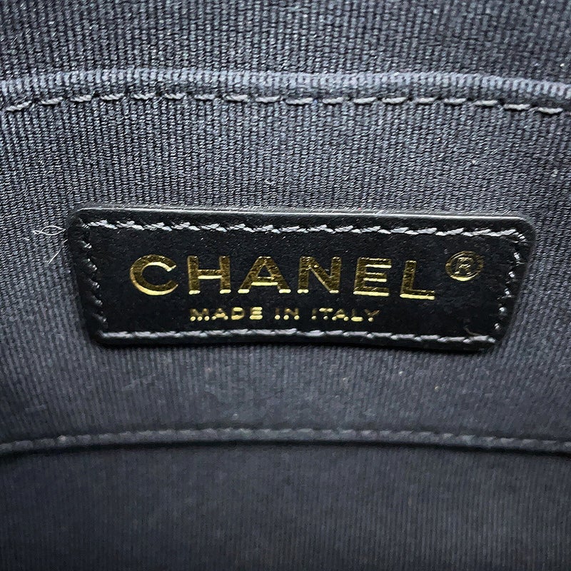 シャネル チェーンショルダーバッグ ミニマトラッセ ココマーク ラムスキン AS3205 CHANEL 黒