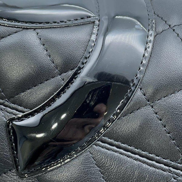 シャネル トートバッグ カンボンライン ラージ ココマーク レザー パテント A25169 CHANEL 黒