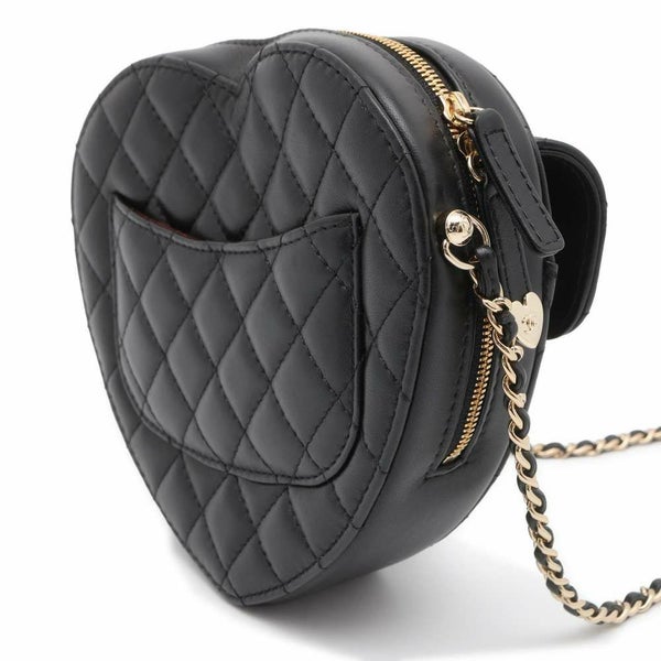 シャネル チェーンショルダーバッグ マトラッセ ハートシェイプ ラムスキン AS3191 CHANEL 黒