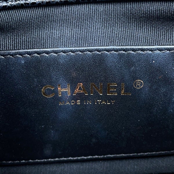 シャネル チェーンショルダーバッグ ミニ マトラッセ ココマーク CCスネーク キャビアスキン AS5098 CHANEL 黒