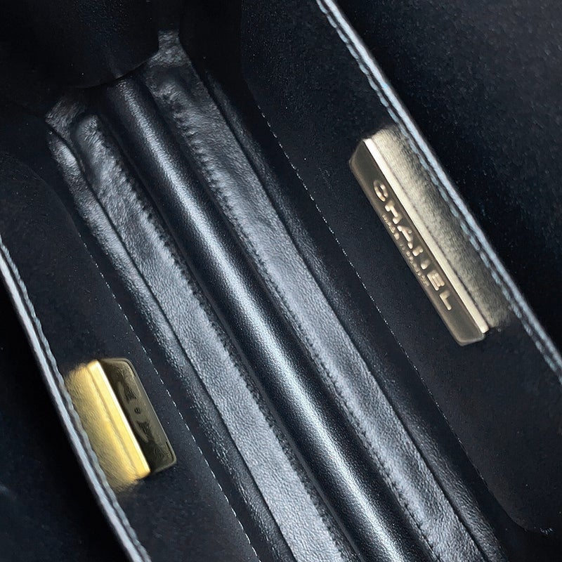 シャネル チェーンショルダーバッグ マトラッセ ココマーク バニティバッグ カーフレザー AS3345 CHANEL 黒