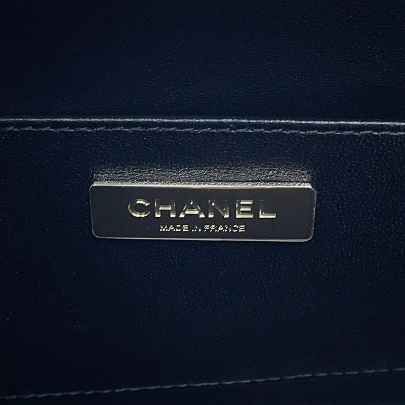 シャネル チェーンショルダーバッグ マトラッセ ココマーク バニティバッグ カーフレザー AS3345 CHANEL 黒