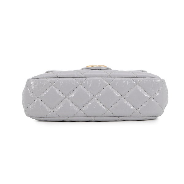 シャネル チェーンショルダーバッグ マトラッセ ココマーク ホーボー シャイニーカーフスキン AS4323 CHANEL バッグ
