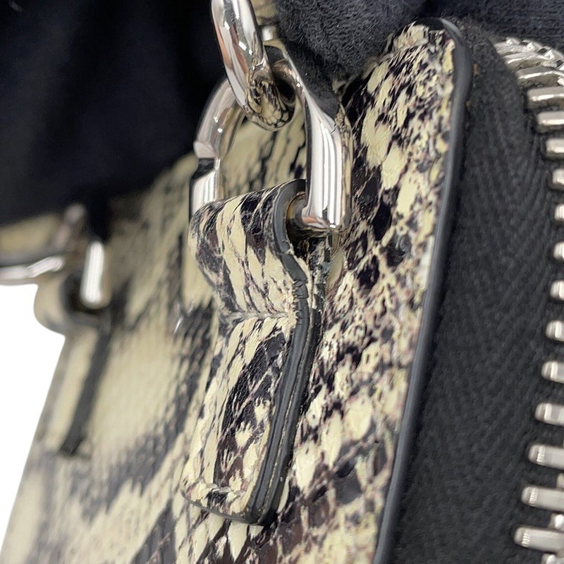 ジバンシー ショルダーバッグ アンティゴナ 型押しレザー BKU01WK17F-004 GIVENCHY 白 黒