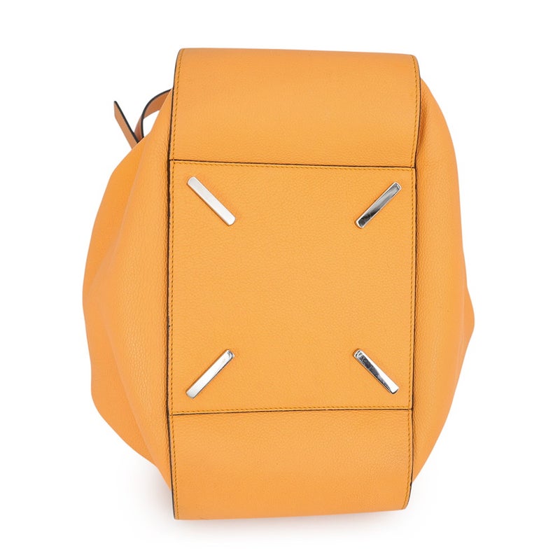 ロエベ ハンドバッグ ハンモック ドローストリングバッグ ミディアム329 77 V06 LOEWE ２wayショルダー