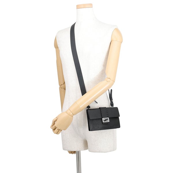 フェンディ ショルダーバッグ セレリア バゲット スリム クラッチ 7M0295 FENDI ポーチ クラッチ 黒