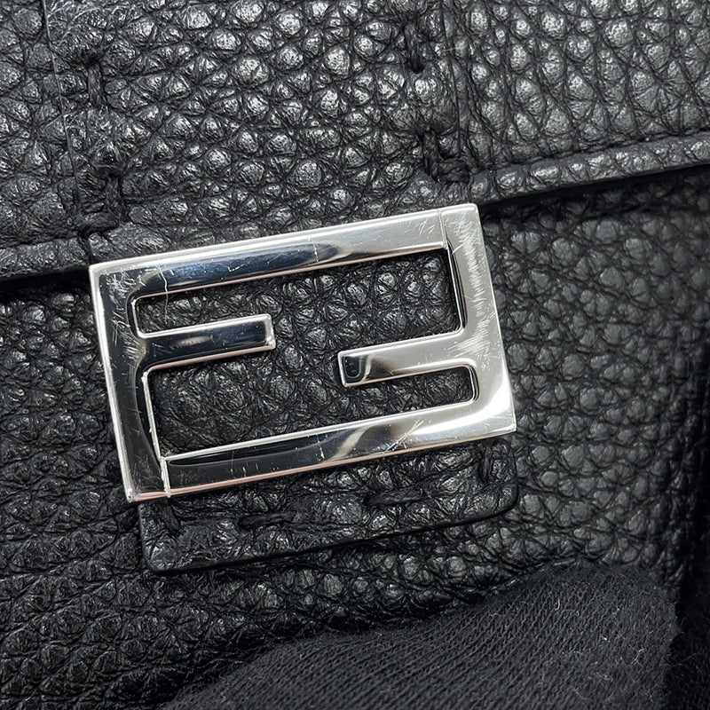 フェンディ ショルダーバッグ セレリア バゲット スリム クラッチ 7M0295 FENDI ポーチ クラッチ 黒