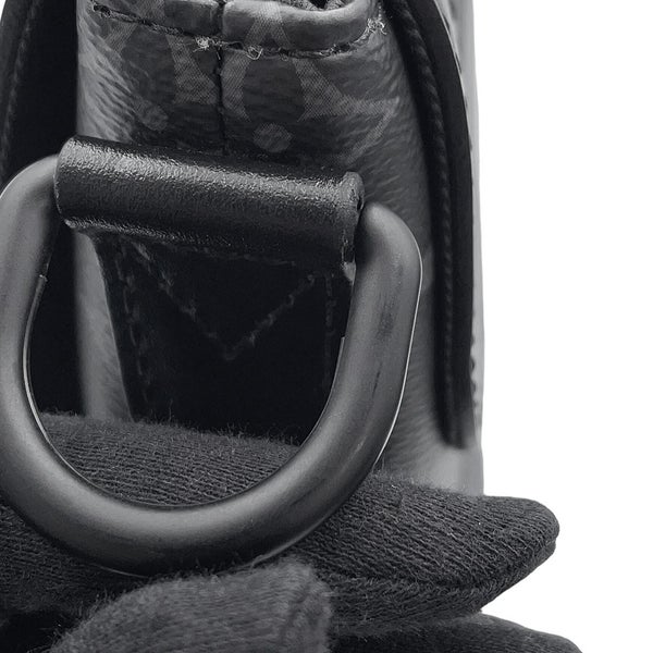 ルイヴィトン ショルダーバッグ モノグラム・エクリプス ソミュール・メッセンジャー M45911 LOUIS VUITTON ブラック 黒