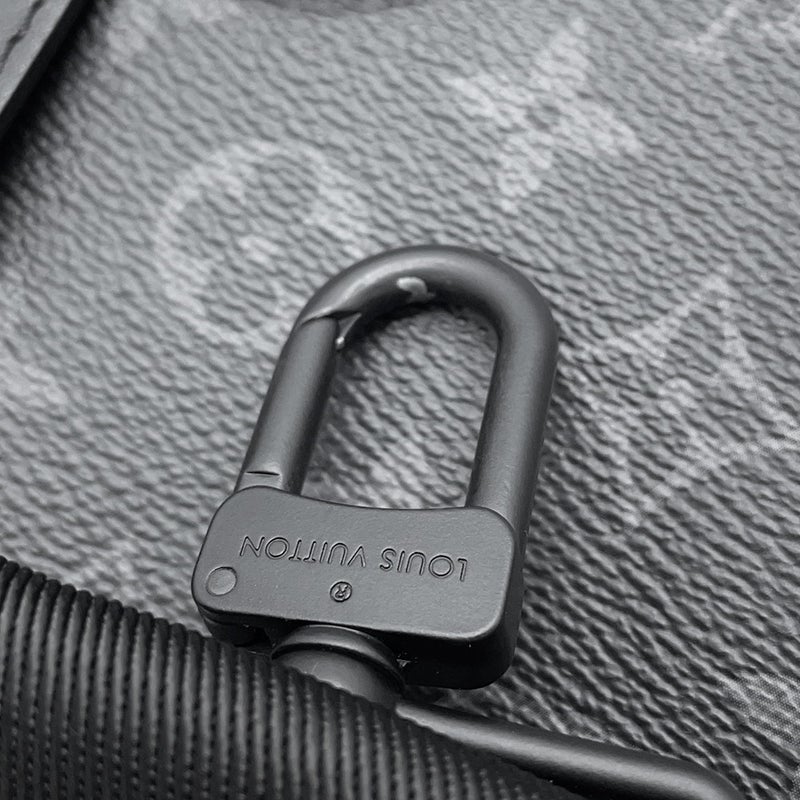 ルイヴィトン ショルダーバッグ モノグラム・エクリプス ソミュール・メッセンジャー M45911 LOUIS VUITTON ブラック 黒