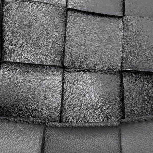 ボッテガヴェネタ ショルダーバッグ マキシイントレチャート スモール カセット ラムスキン 578004 BOTTEGA VENETA 黒