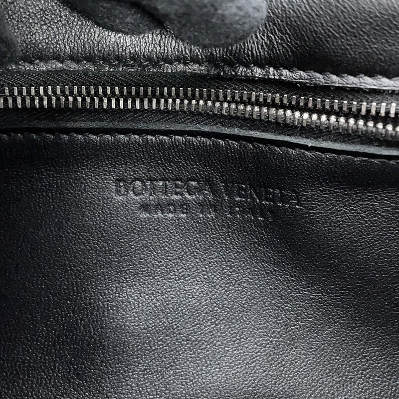 ボッテガヴェネタ ショルダーバッグ マキシイントレチャート スモール カセット ラムスキン 578004 BOTTEGA VENETA 黒