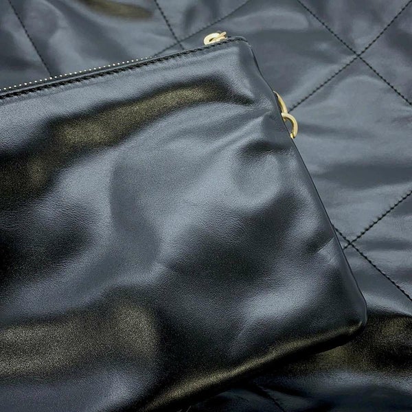 シャネル ハンドバッグ CHANEL 22 マトラッセ スモール シャイニーカーフ AS3260 ポーチ付き 黒