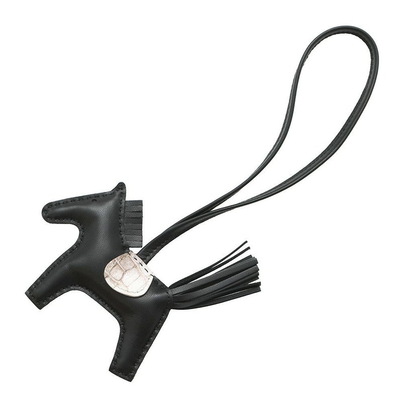 エルメス バッグチャーム ロデオ PM タッチ ブラック/ヒマラヤ ラムスキン/ニロティカスマット W刻印 黒