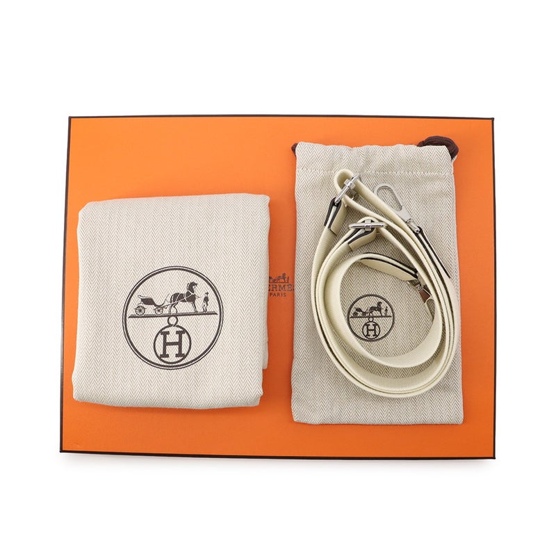 エルメス ショルダーバッグ エブリン3 23 クレーム/シルバー金具 トリヨンクレマンス G刻印 HERMES Evelyne