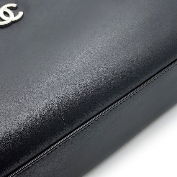 シャネル ショルダーバッグ ココマーク ラージ ボーリングバッグ カーフレザー AS6211 CHANEL 黒