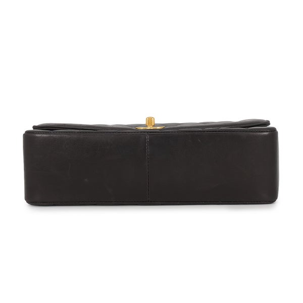シャネル チェーンショルダーバッグ マトラッセ25 ココマーク ダイアナ ラムスキン A01165 CHANEL 黒