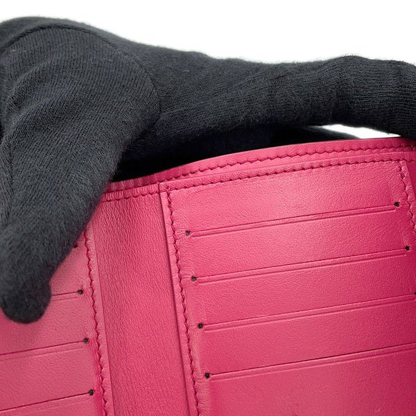 ルイヴィトン 三つ折り財布 トリヨンレザー ポルトフォイユ・カプシーヌ コンパクト M62157 LOUIS VUITTON 黒 ブラック