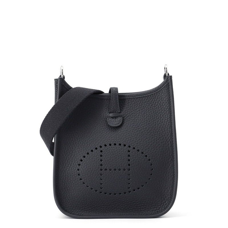 エルメス ショルダーバッグ エブリンTPM アマゾン 111cm キャバン/シルバー金具 トリヨンクレマンス K刻印 HERMES Evelyne