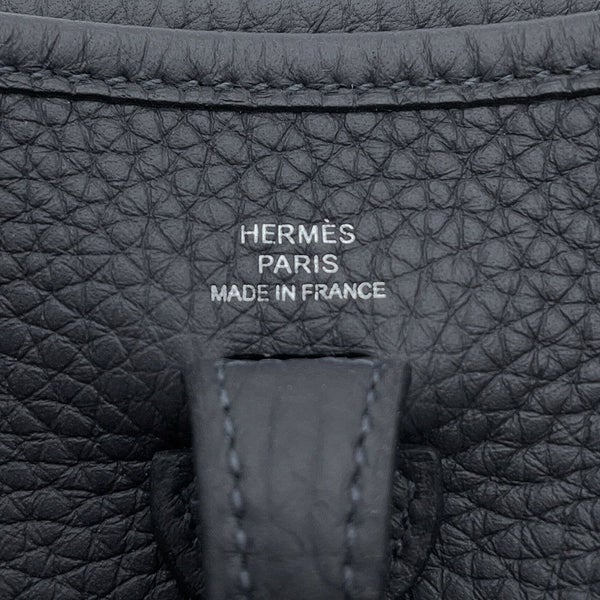 エルメス ショルダーバッグ エブリンTPM アマゾン 111cm キャバン/シルバー金具 トリヨンクレマンス K刻印 HERMES Evelyne