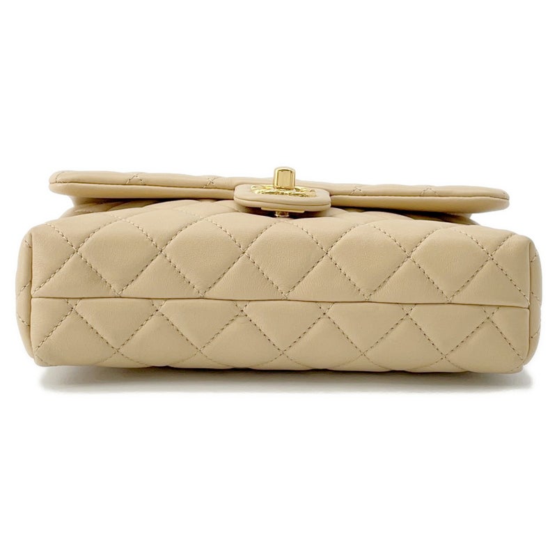 シャネル チェーンショルダーバッグ マトラッセ ココマーク ラムスキン CHANEL
