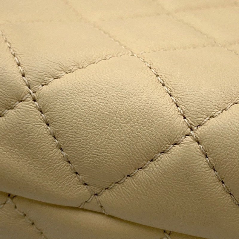 シャネル チェーンショルダーバッグ マトラッセ ココマーク ラムスキン CHANEL