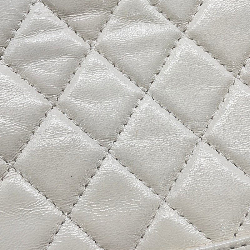 シャネル チェーンショルダーバッグ マトラッセ ミニ ショッピングバッグ シャイニーカーフスキン AS4133 CHANEL 白