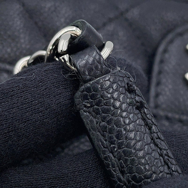 シャネル チェーンショルダーバッグ マトラッセ ココマーク キャビアスキン CHANEL 黒