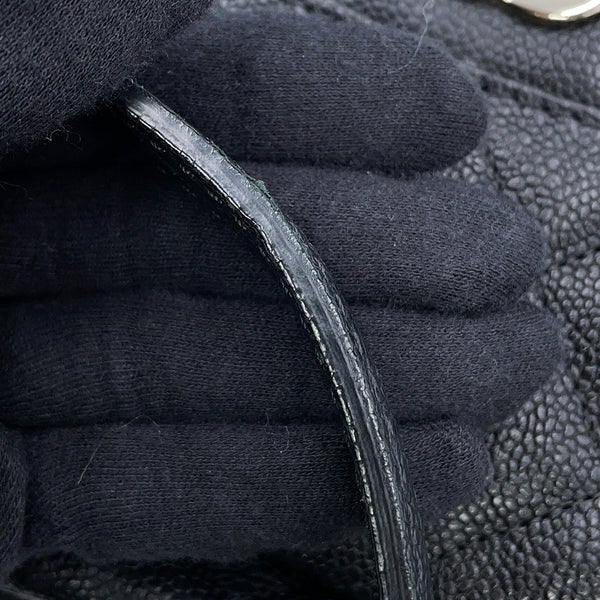 シャネル チェーンショルダーバッグ マトラッセ ココマーク キャビアスキン CHANEL 黒