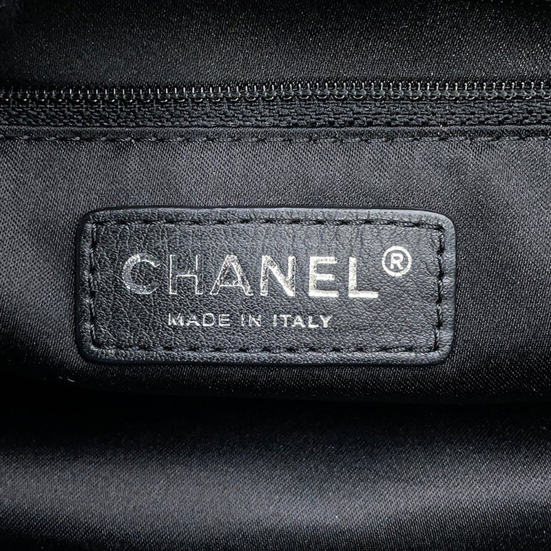 シャネル チェーンショルダーバッグ マトラッセ ココマーク キャビアスキン CHANEL 黒