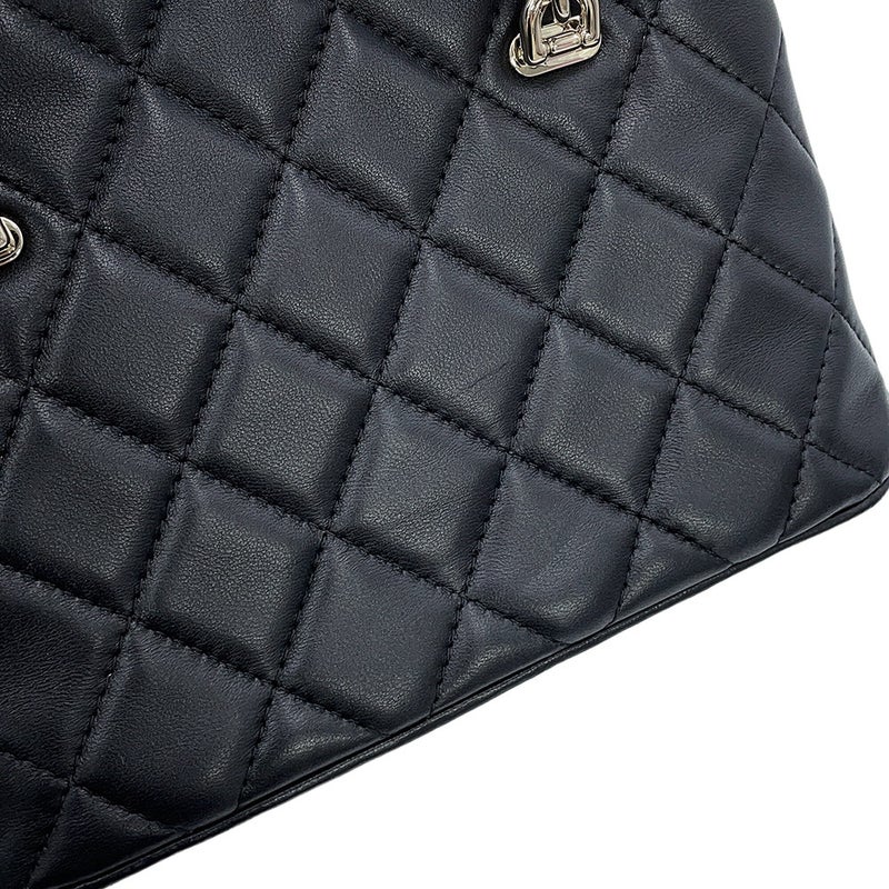 シャネル チェーンショルダーバッグ マトラッセ ココマーク チェーン クラッチ ラムスキン AP5070 CHANEL 黒 2way