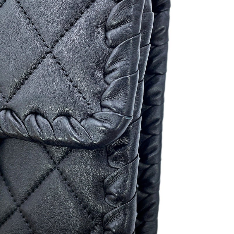シャネル チェーンショルダーバッグ マトラッセ ココマーク シングルフラップ ミニ AS2495 CHANEL 黒