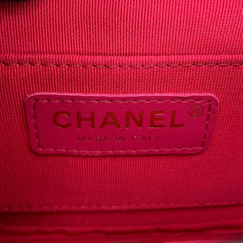 シャネル チェーンショルダーバッグ マトラッセ ココマーク シングルフラップ ミニ AS2495 CHANEL 黒
