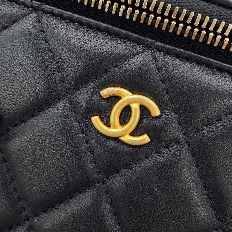 シャネル チェーンショルダーバッグ マトラッセ ココマーク ココボール バニティバッグ ラムスキン AP2303 CHANEL 黒
